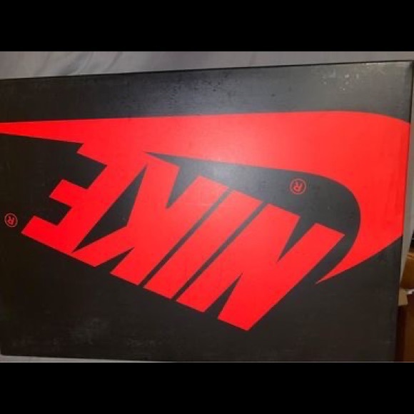 Jordan 1 - Picture 6 of 8